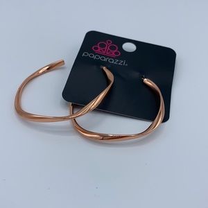 NWT Rose Gold paparazzi hoop earrings